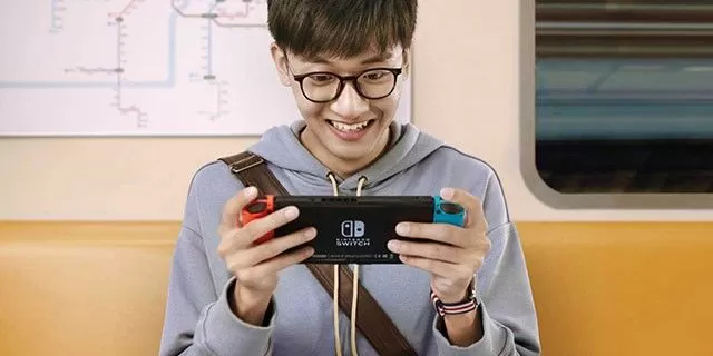 从刘昊然到素人玩家,国行Switch广告演员的变迁-switch游戏下载社区 从刘昊然到素人玩家,国行Switch广告演员的变迁-switch游戏下载社区
